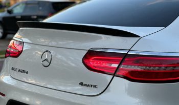 Mercedez Benz 4Matic GLC Class (SUV) 2017 full