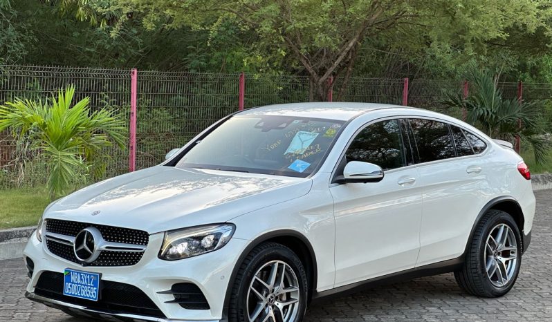 Mercedez Benz 4Matic GLC Class (SUV) 2017 full