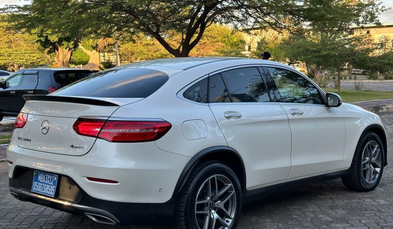 Mercedez Benz 4Matic GLC Class (SUV) 2017 full