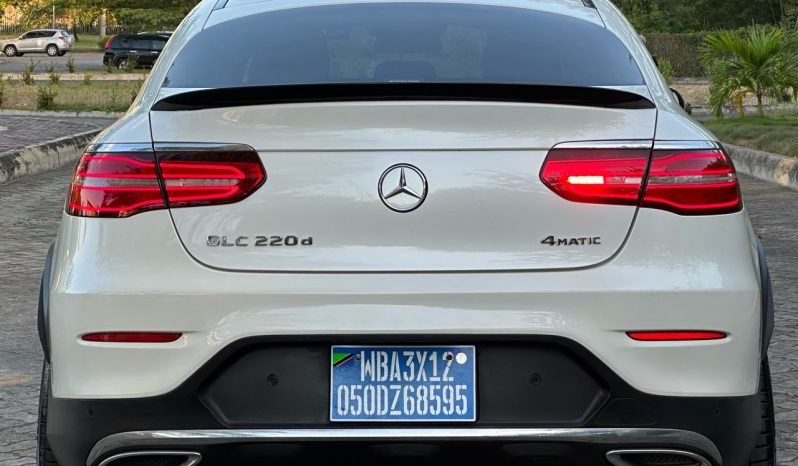 Mercedez Benz 4Matic GLC Class (SUV) 2017 full