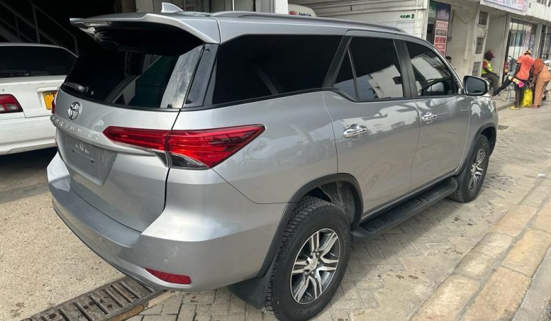 Toyota Fortuner 2020 full