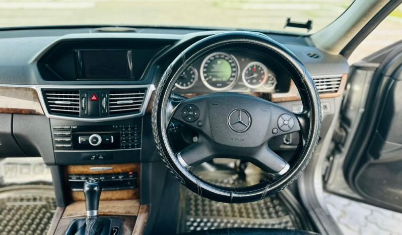 Mercedez Benz 2011 full