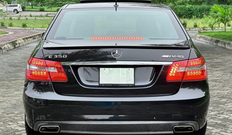 Mercedez Benz E-Class AMG 2011 full