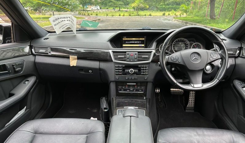 Mercedez Benz E-Class AMG 2011 full