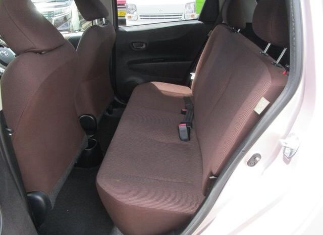 Toyota Vitz 2012 full