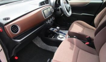 Toyota Vitz 2012 full