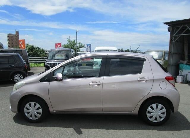 Toyota Vitz 2012 full