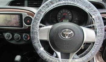 Toyota Vitz 2012 full