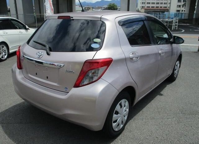 Toyota Vitz 2012 full